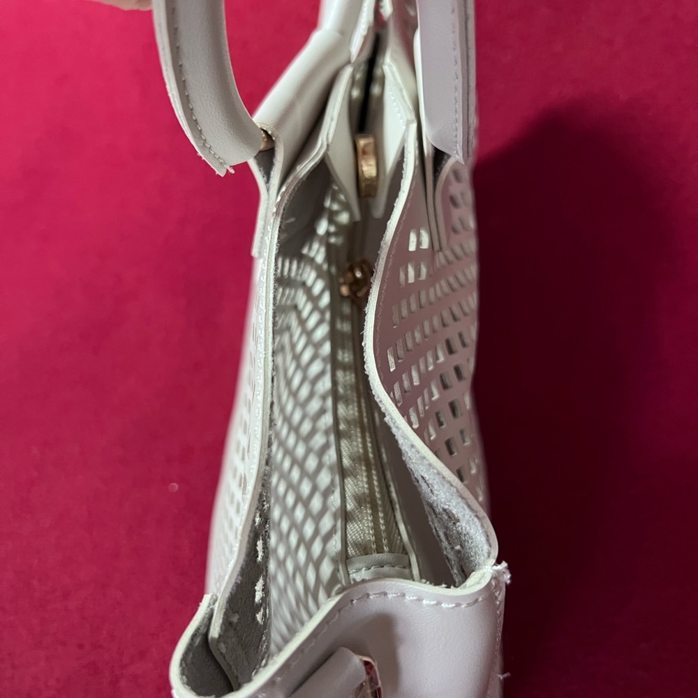 Urban Expressions White Vegan Clutch**NEW W/TAGS**VEGAN APPROVED - Picture 7 of 16